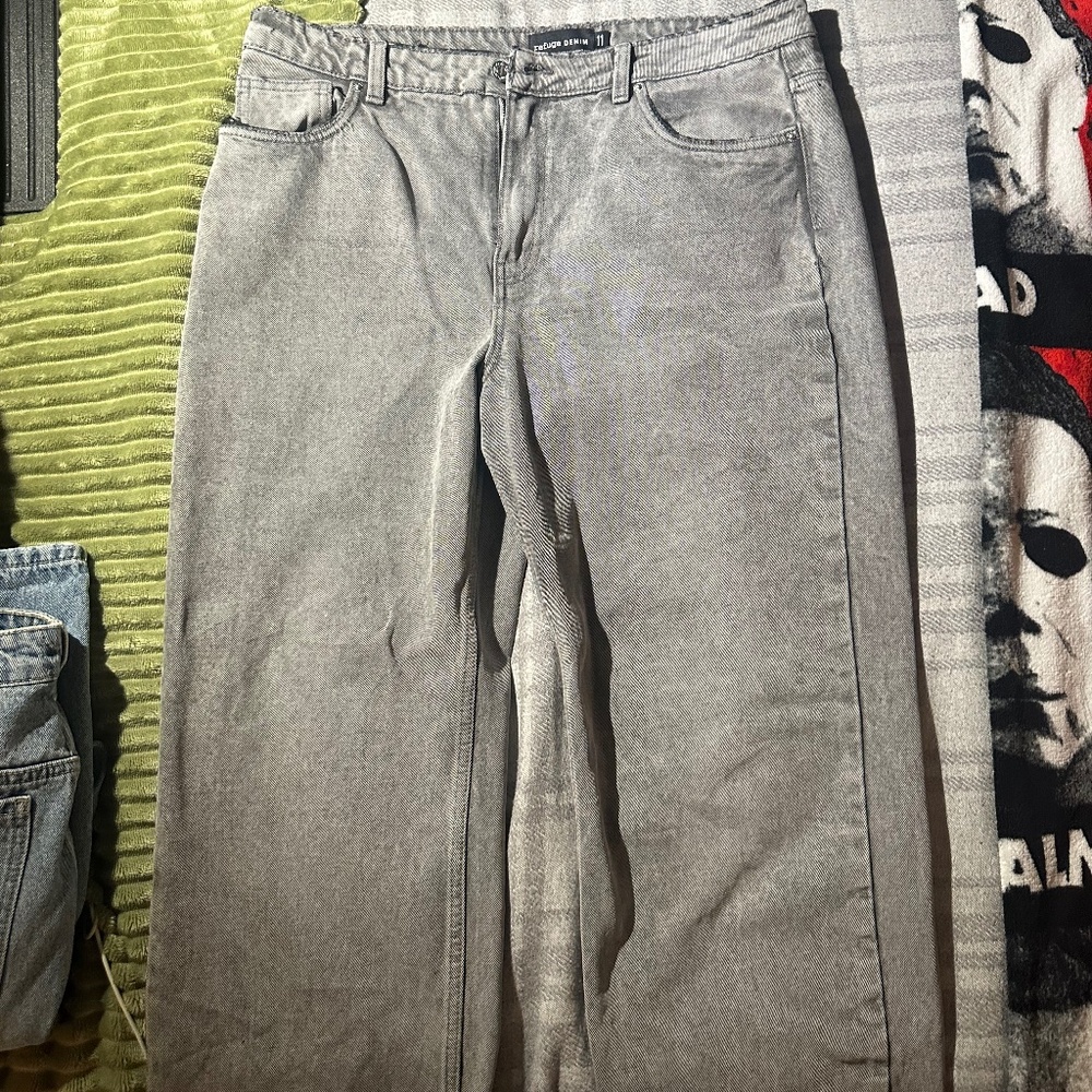 Grey baggy jeans